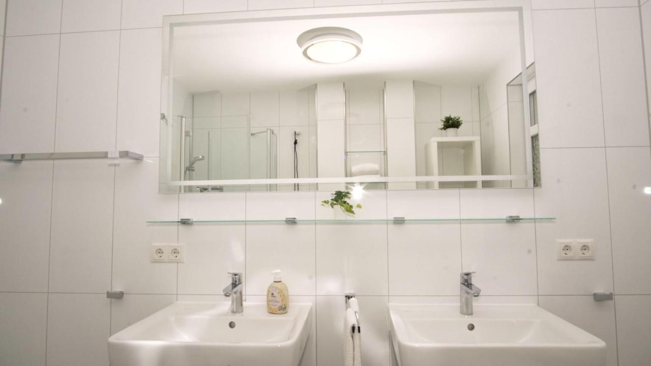Terrasse, Gratis Nutzung Vom Ahoi Erlebnisbad Und Sauna In Sellin - Meeresblick Fewo 77 Goehren  Zewnętrze zdjęcie