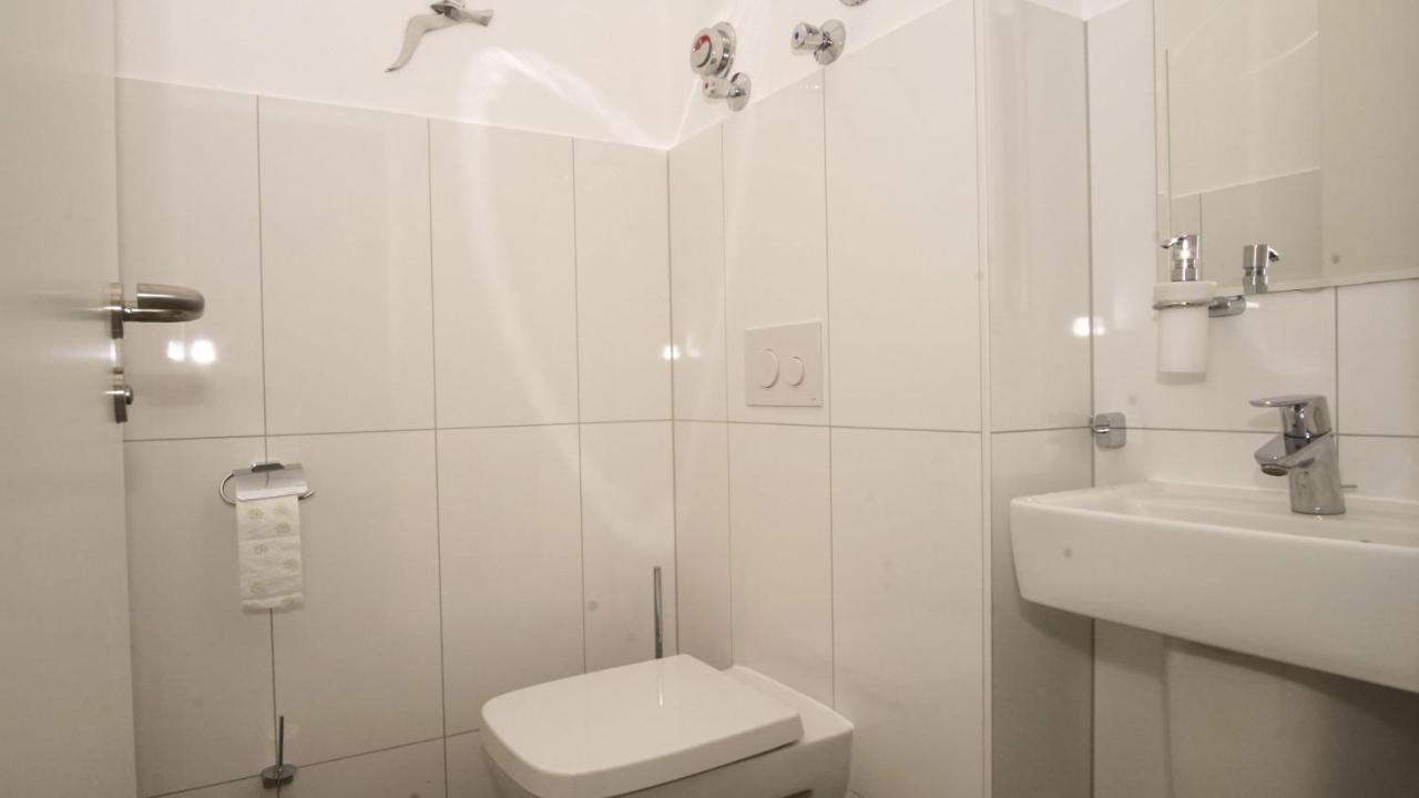 Terrasse, Gratis Nutzung Vom Ahoi Erlebnisbad Und Sauna In Sellin - Meeresblick Fewo 77 Goehren  Zewnętrze zdjęcie